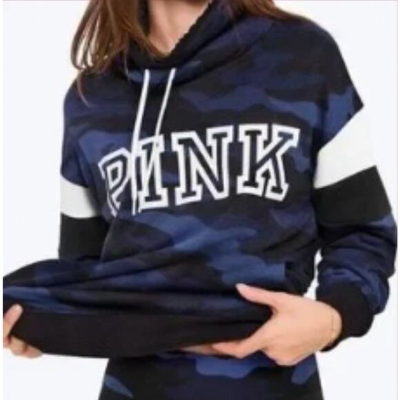 Victoria's Secret PINK Blue Camo Fleece Mock Neck Pullover Sweatshirt Medium - Picture 1 of 8